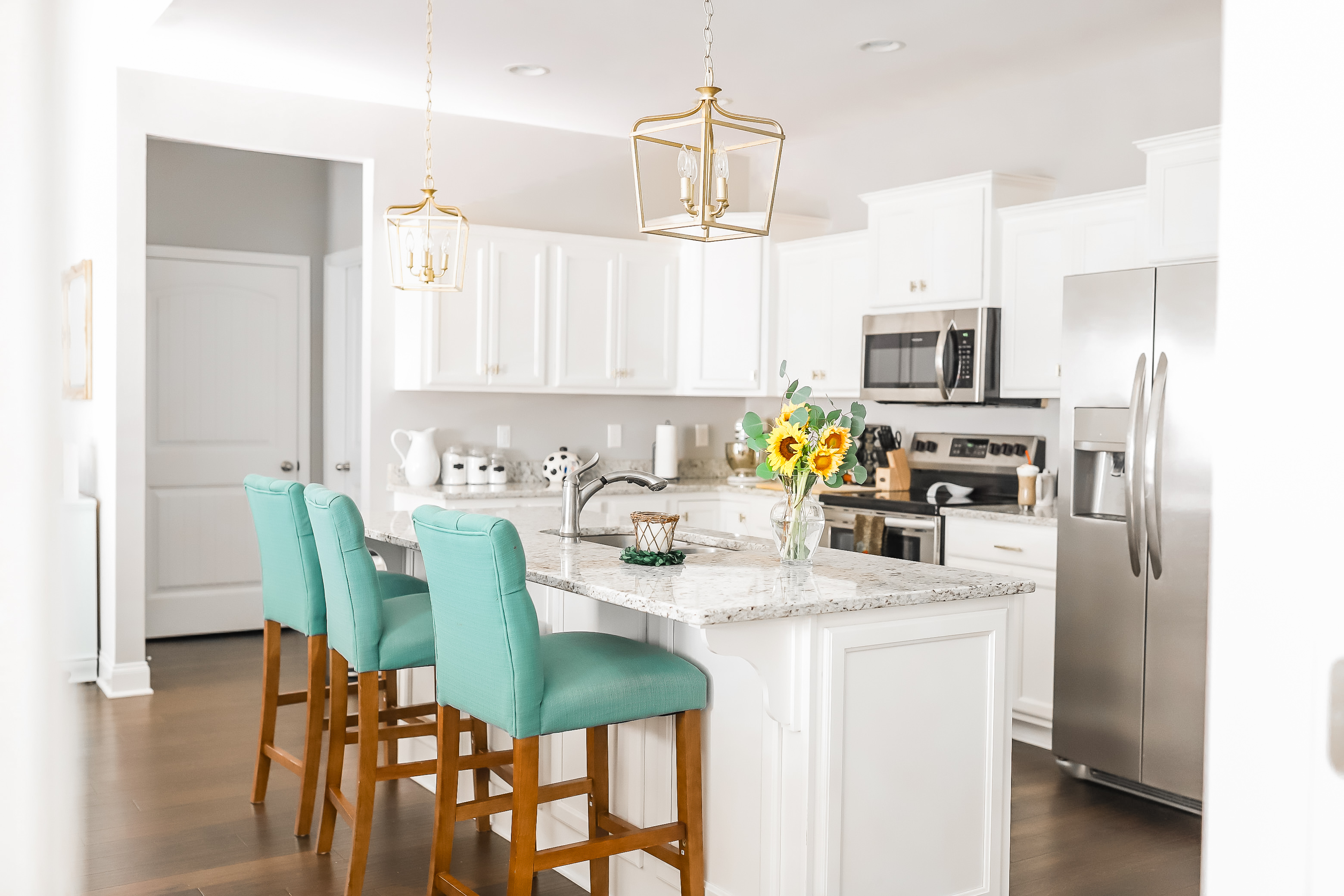 white modern kitchen